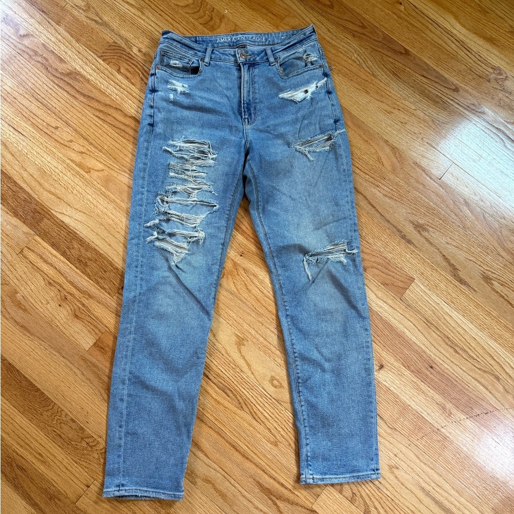 American Eagle Outfitters Light Blue Distressed Jeans